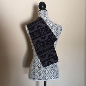 Women’s Express Aztec Print Leggings (XS)